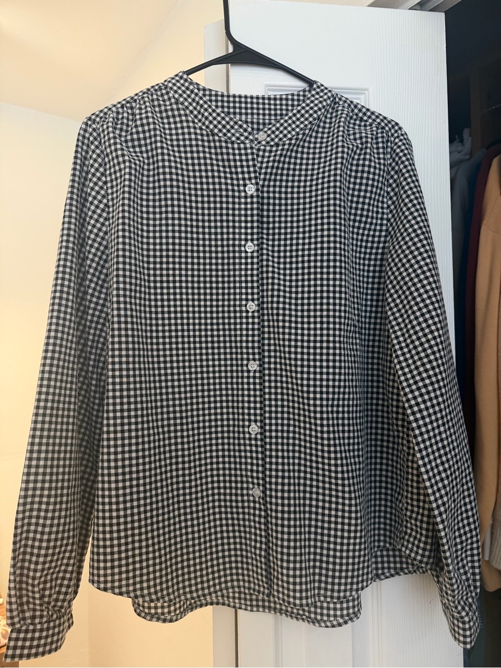 Black & White Gingham Button-Front Women's Blouse